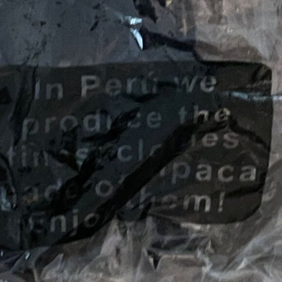 Capchatex Alpaca Scarf with Fringe from Peru - 9" x 70" - 3 Options Avail. - NEW - Picture 4 of 16